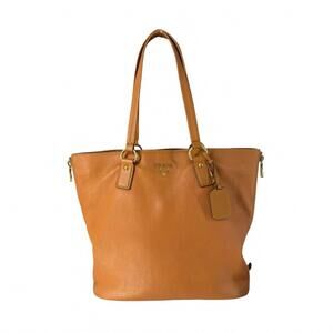 NEW PRADA women's vitello daino side zip large tote bag in tan